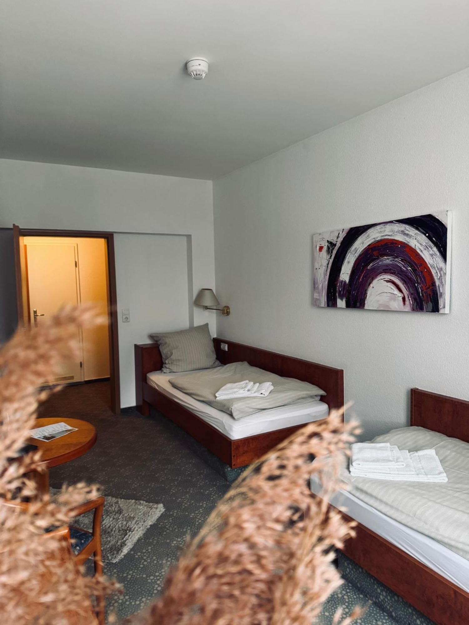 Parkhotel & Kurcafe Bad Sassendorf Buitenkant foto