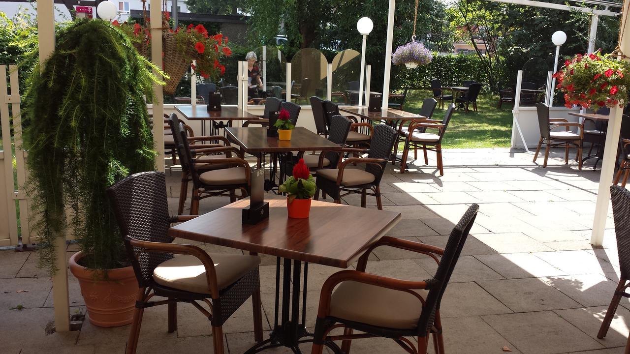 Parkhotel & Kurcafe Bad Sassendorf Buitenkant foto