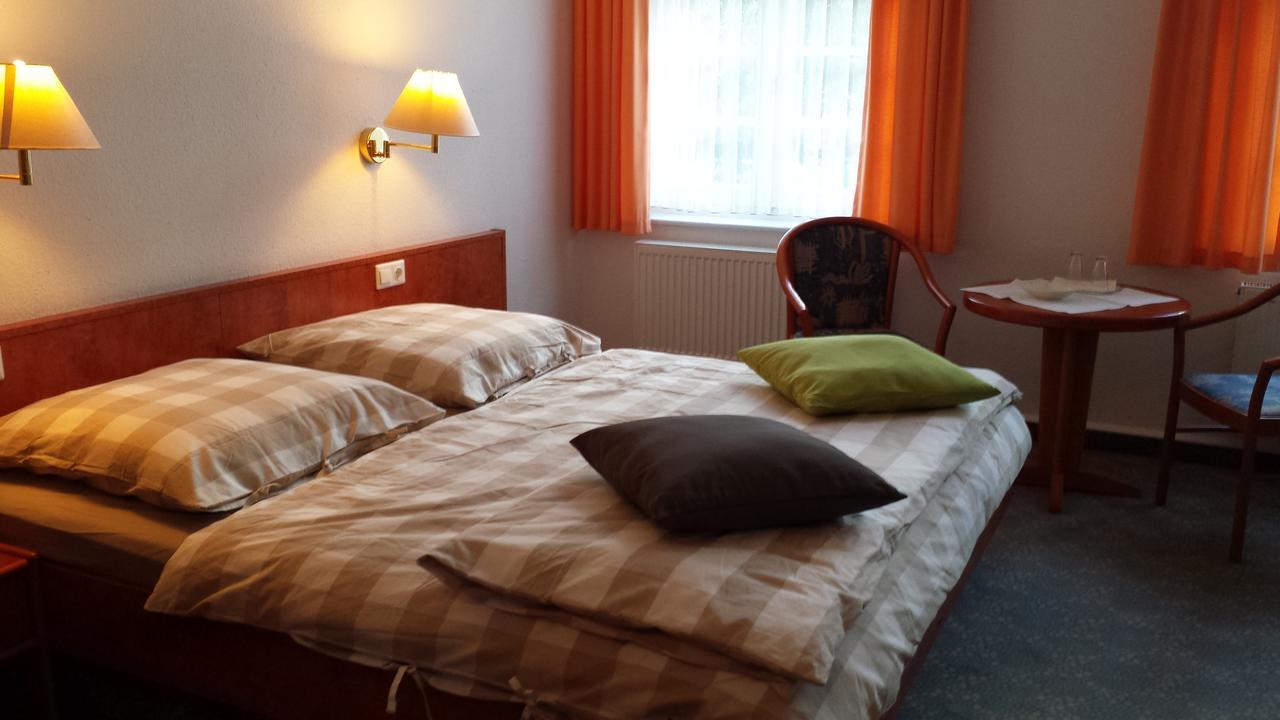 Parkhotel & Kurcafe Bad Sassendorf Buitenkant foto